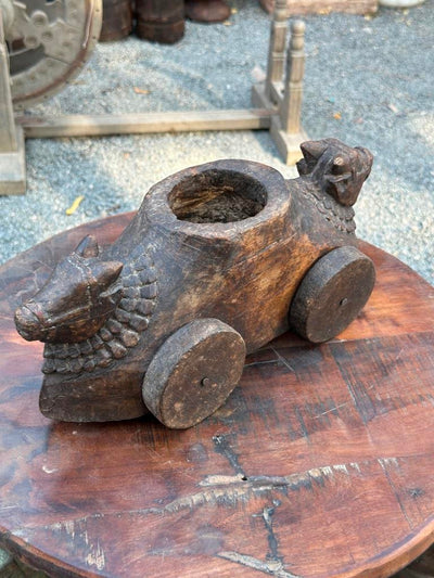 2 Head Nandi Figure Box