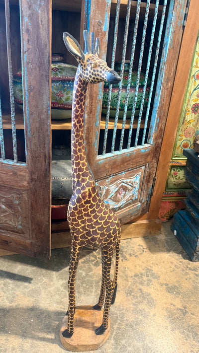 Giraffe Sculpture - Single