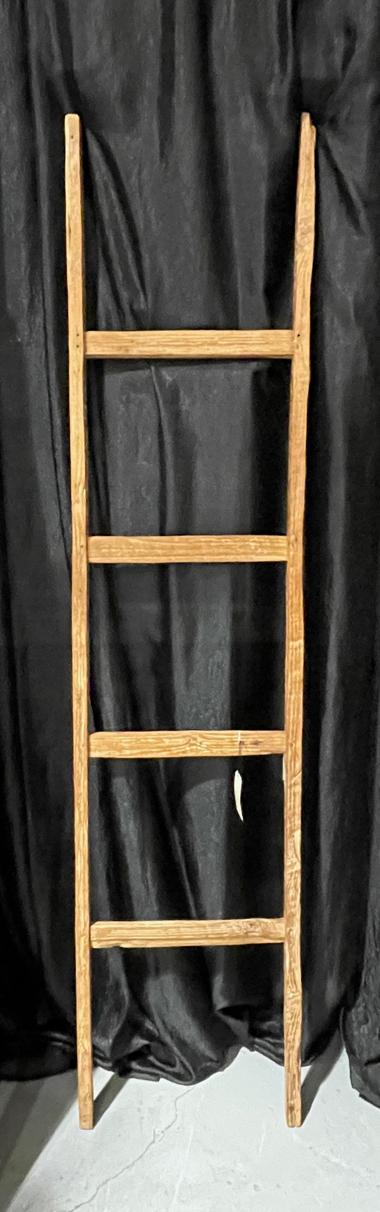 Wood Rustic Wall Hanger/Ladder