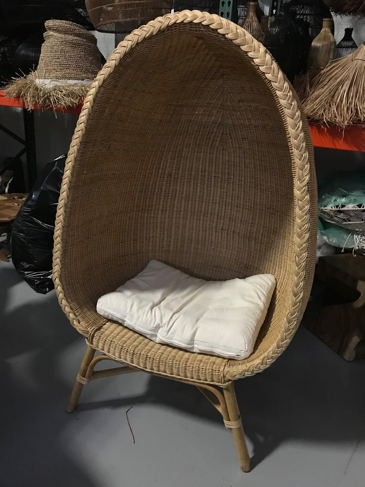 Natural Fiber Woven Egg Stand Chair with Cushion