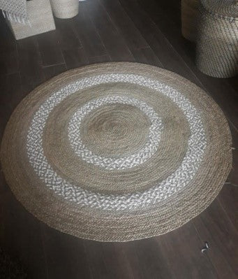 Natural/White Woven Round Rug