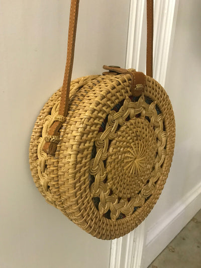 Circular Natural Fiber Woven Bag with Snap