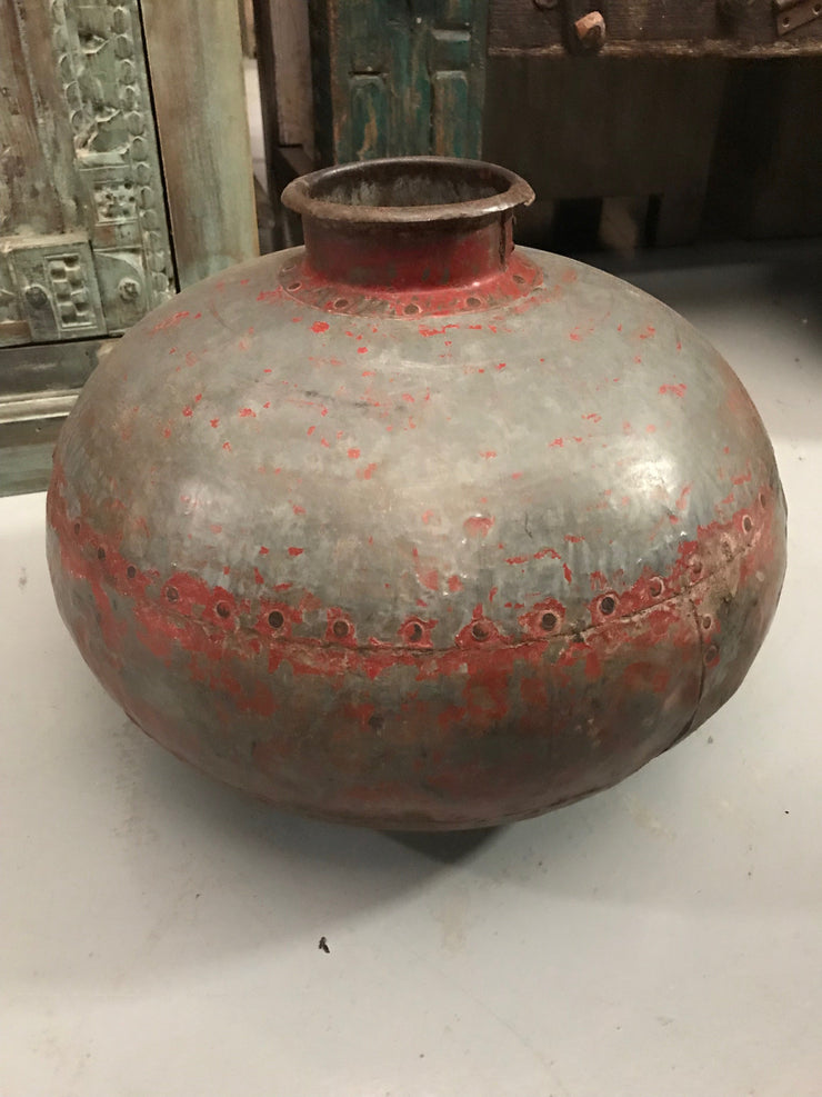 Iron Vase Pot