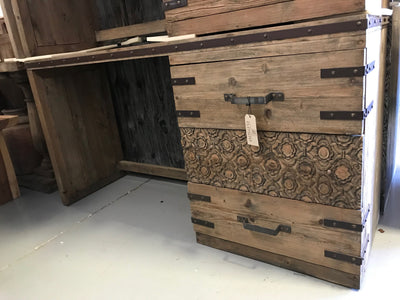 Wooden Desk with Two Drawers on the Side