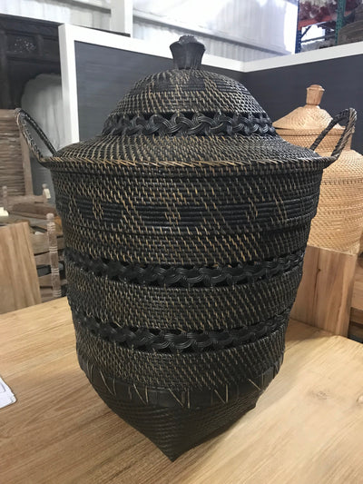 Natural Fiber Woven Black Laundry Basket with Lid