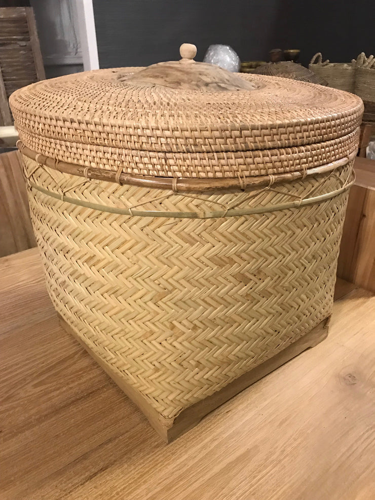 Large Natural Bamboo Fiber Woven Basket with Lid